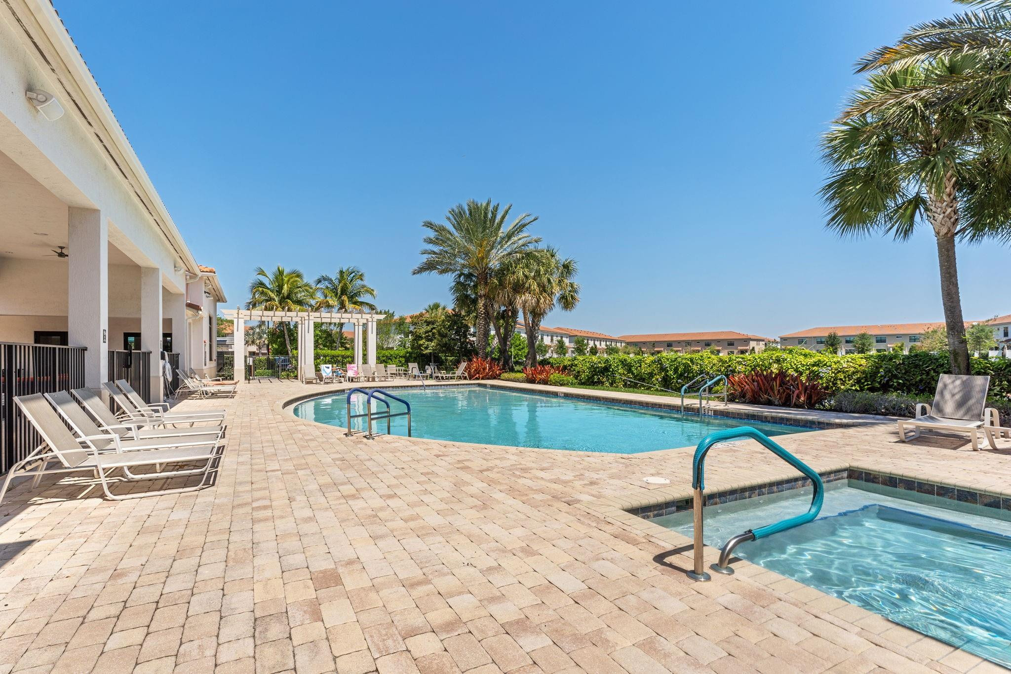 9477 Glider Way