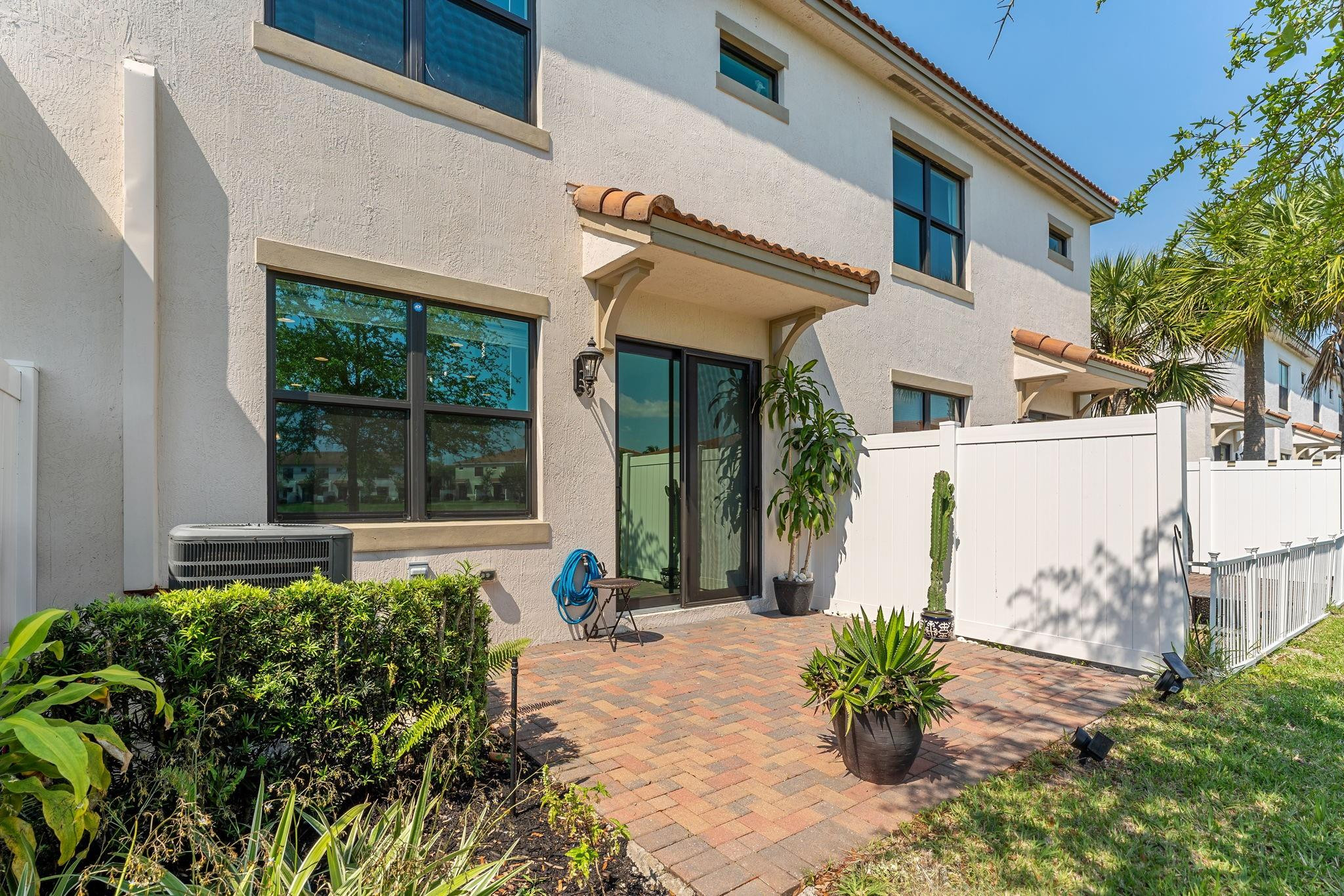 9477 Glider Way