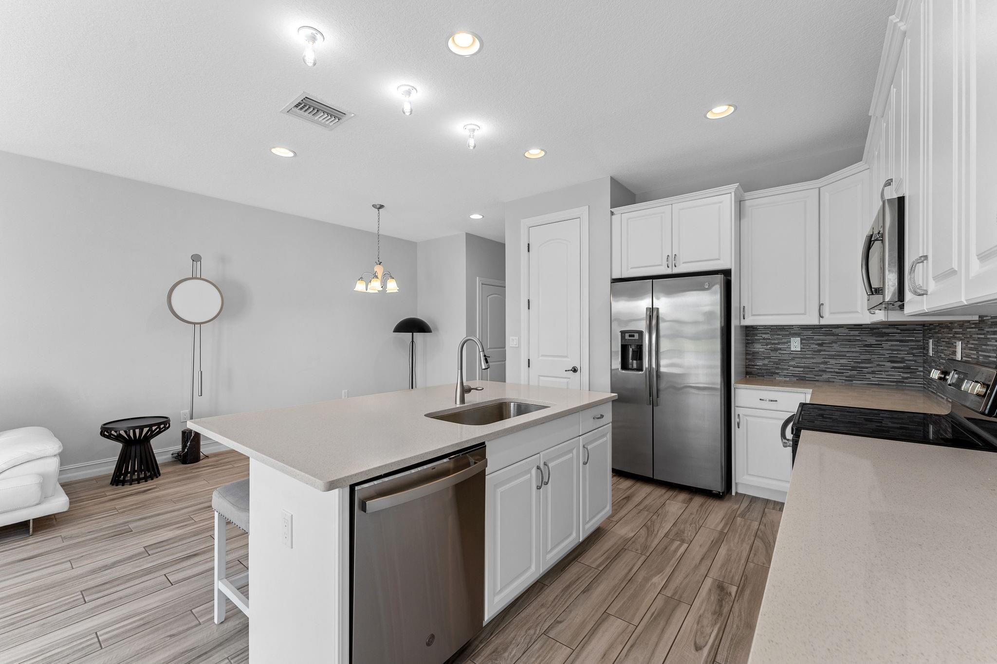 9477 Glider Way