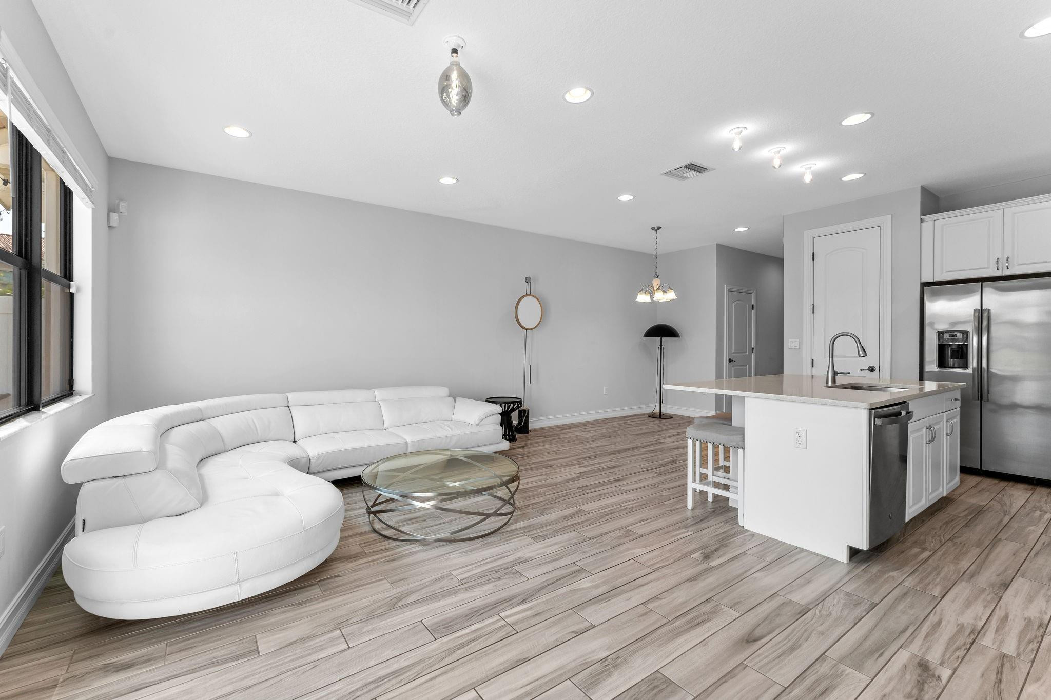 9477 Glider Way