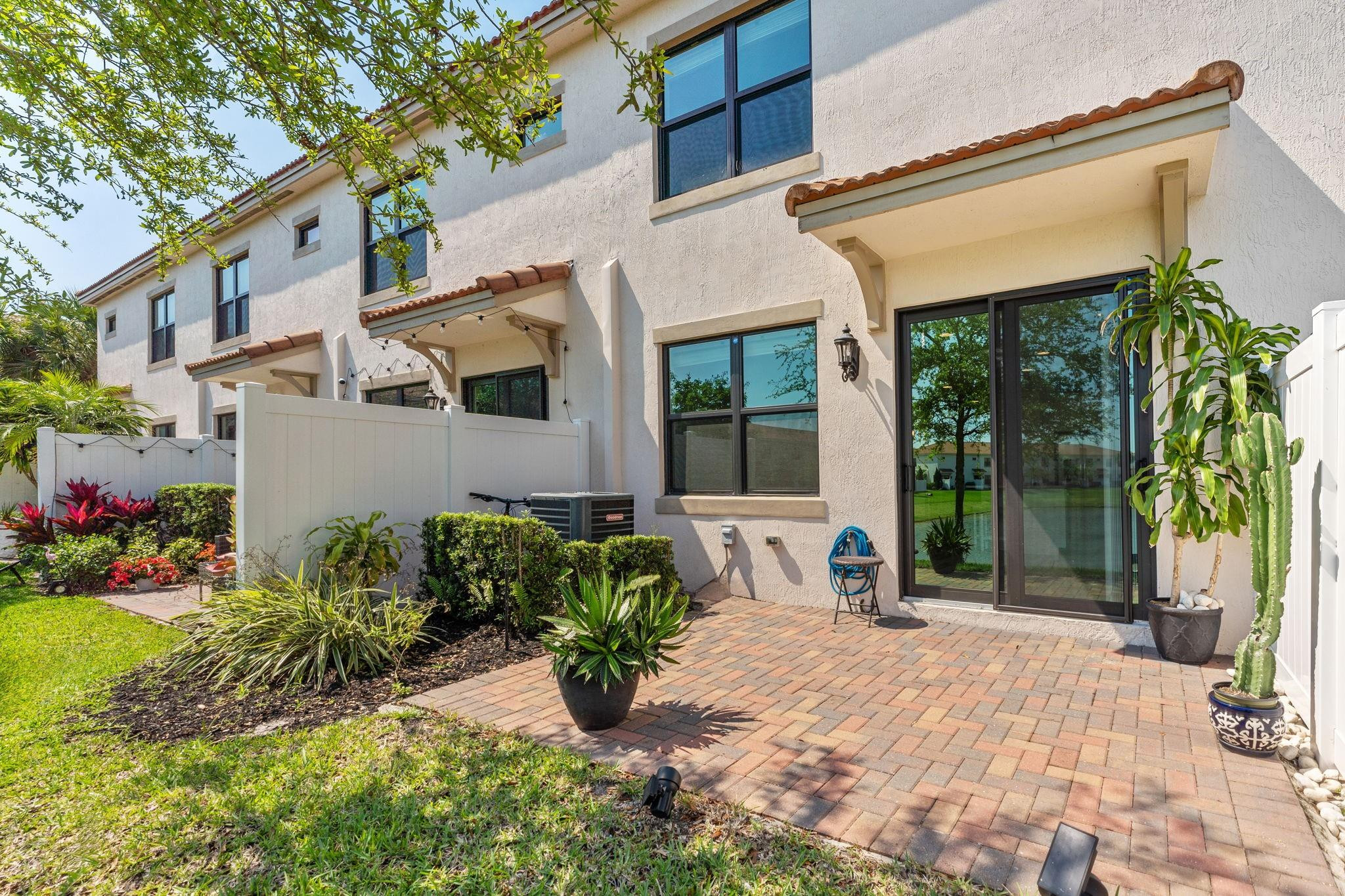 9477 Glider Way