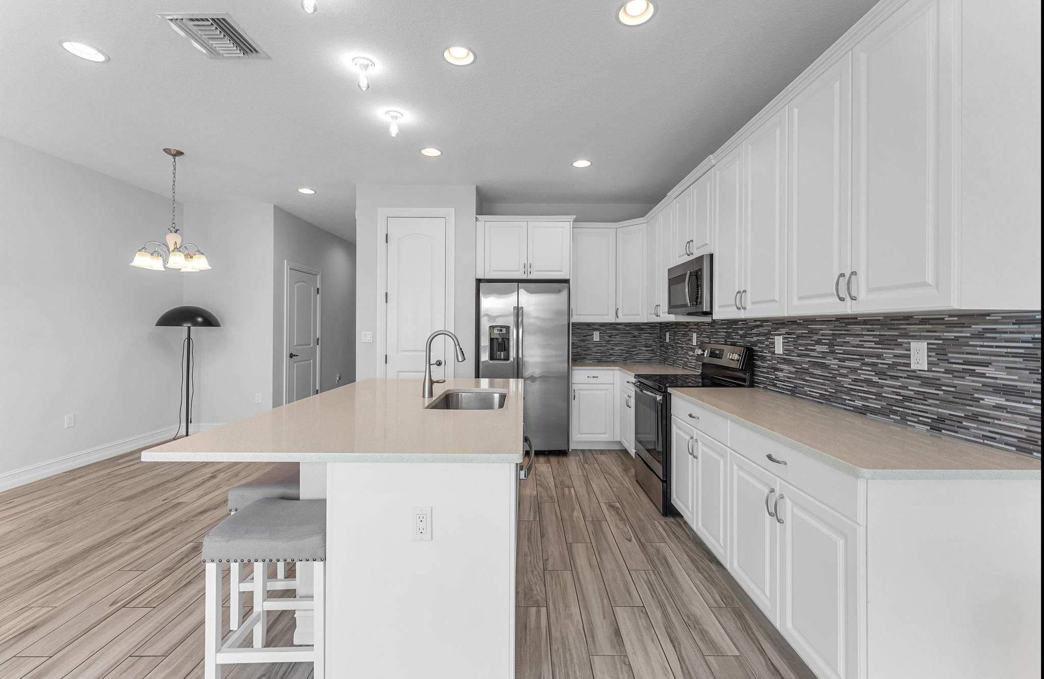 9477 Glider Way
