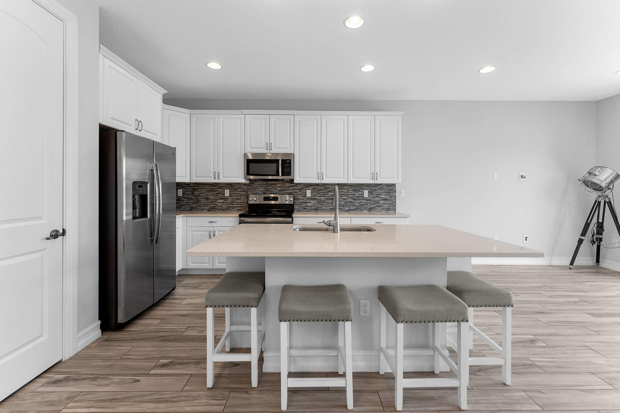 9477 Glider Way