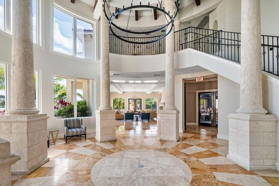 2103 Tuscany Way 2103