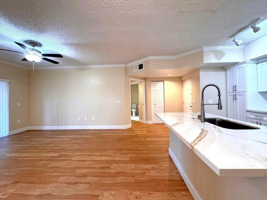 2103 Tuscany Way 2103