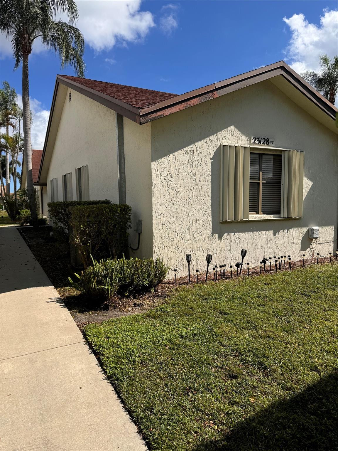 23128 Barwood Park Lane