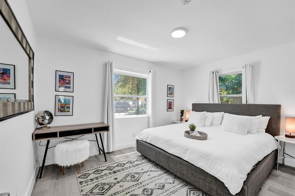 124 SW 7th Terrace