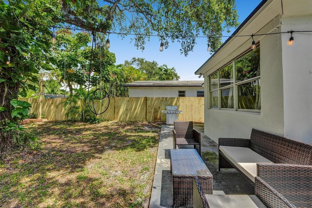 124 SW 7th Terrace