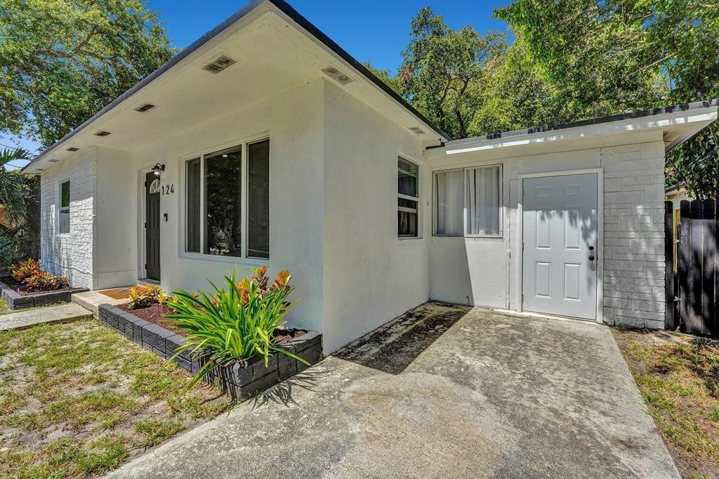 124 SW 7th Terrace
