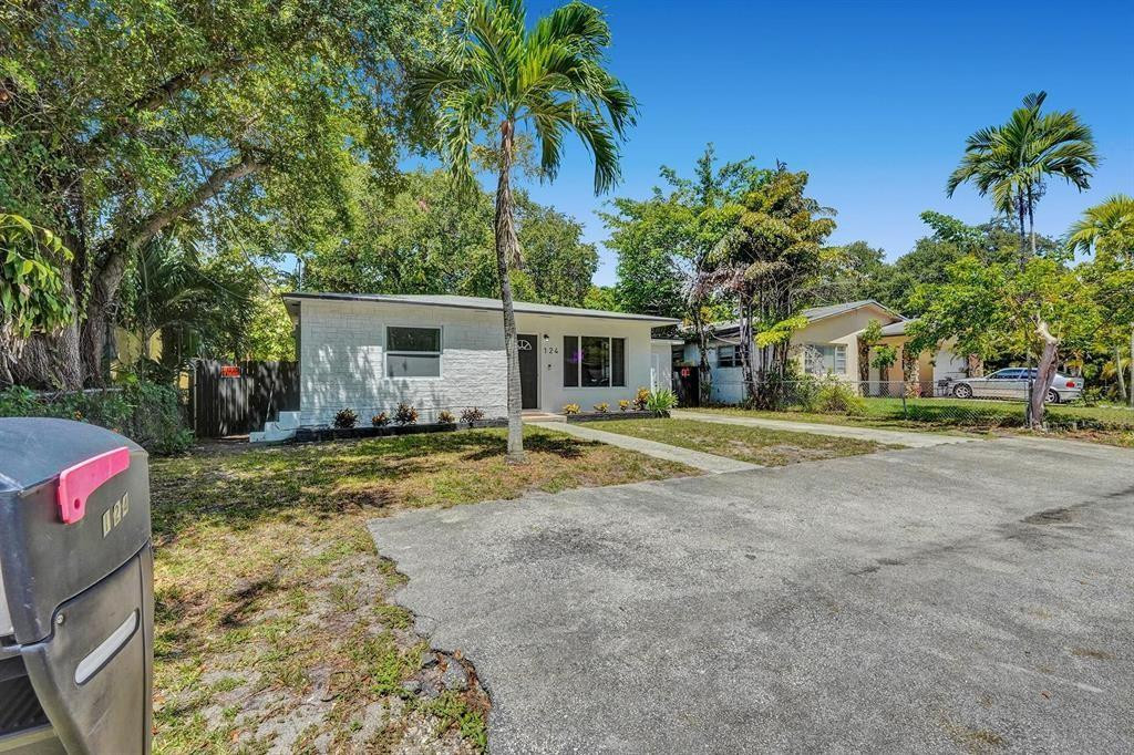 124 SW 7th Terrace