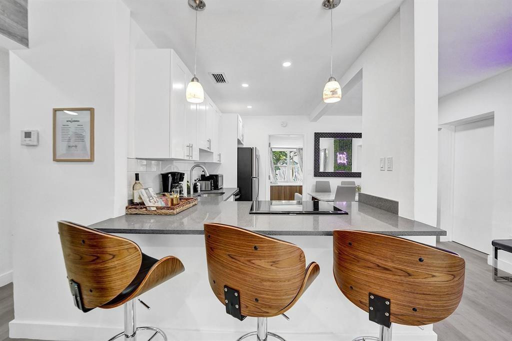 124 SW 7th Terrace