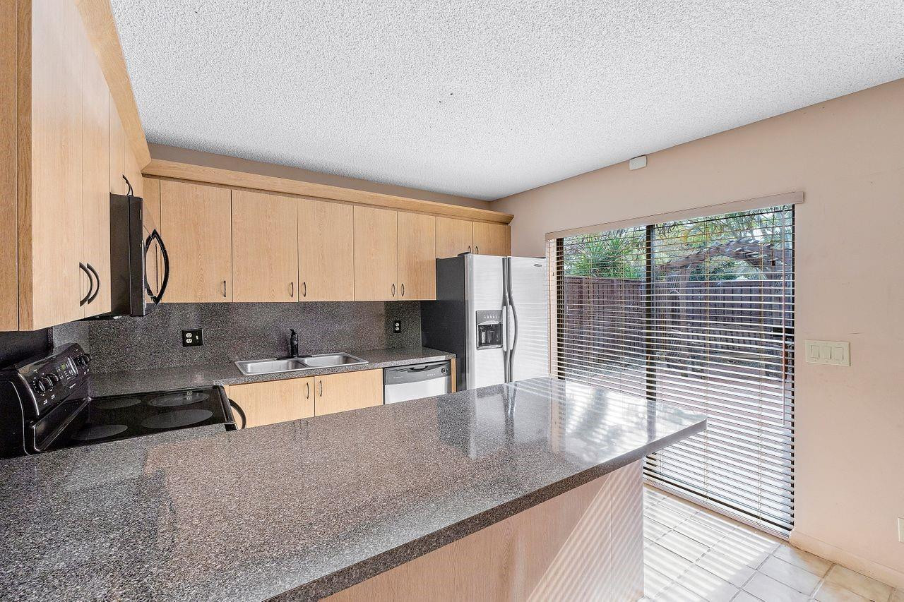 2780 SW 15th Street 2780
