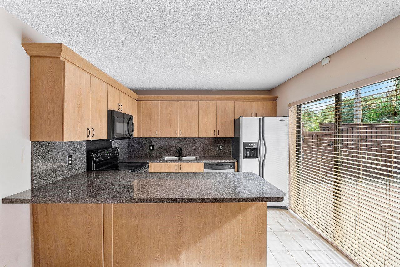 2780 SW 15th Street 2780
