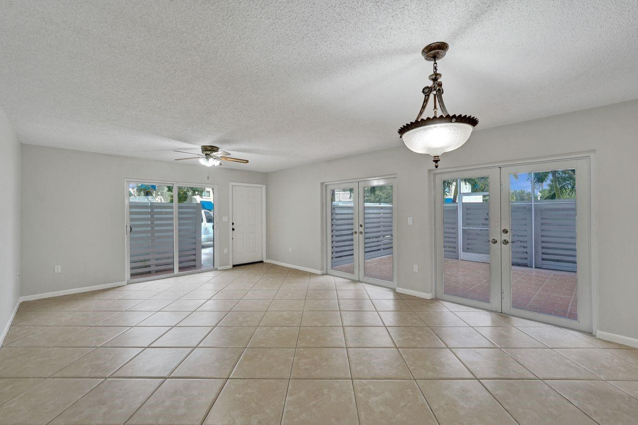 545 NW 97th Avenue