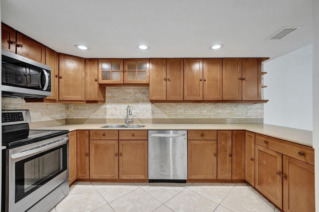 545 NW 97th Avenue
