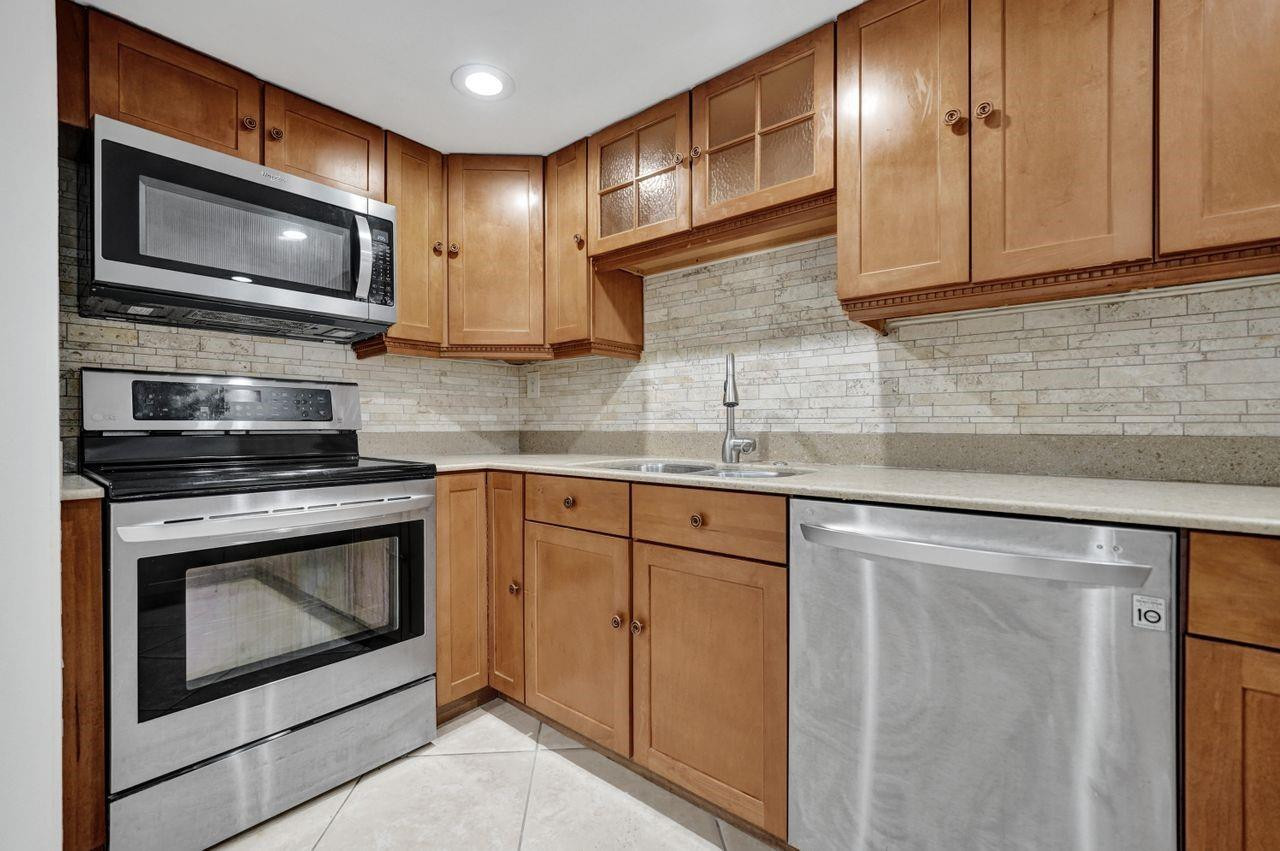 545 NW 97th Avenue