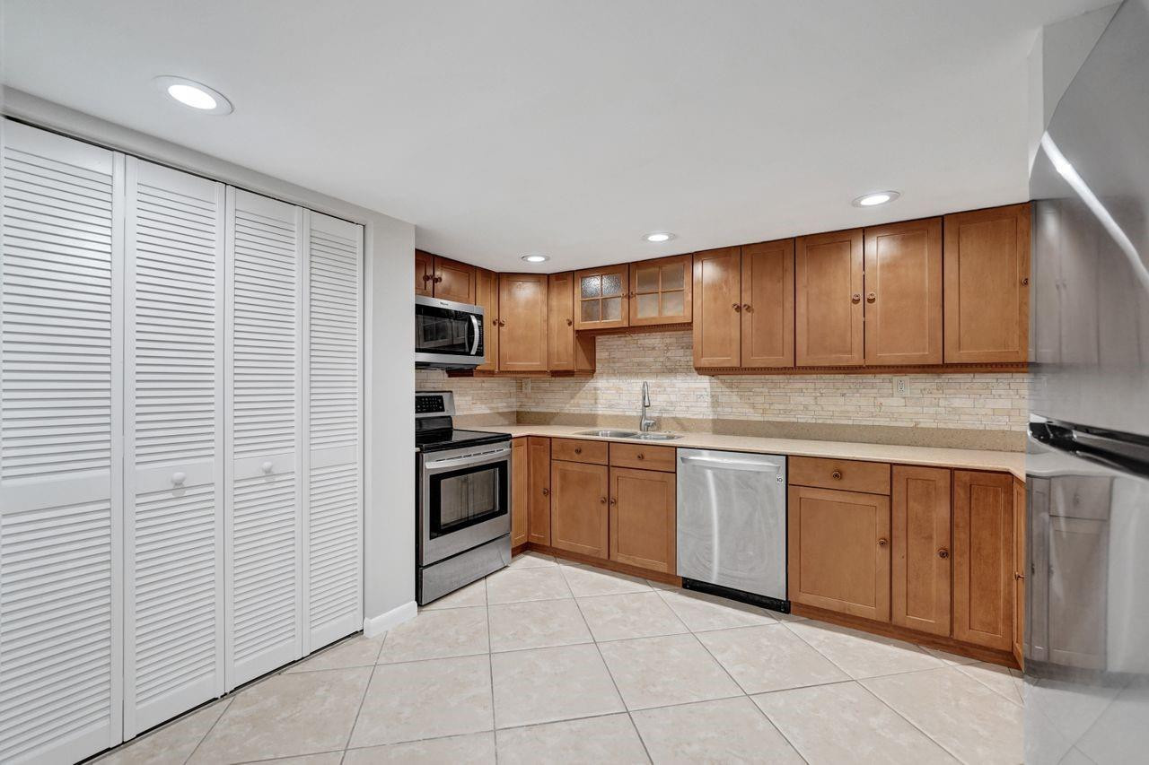 545 NW 97th Avenue
