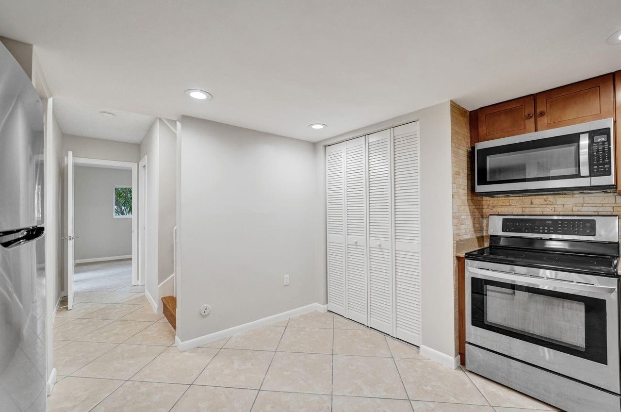 545 NW 97th Avenue
