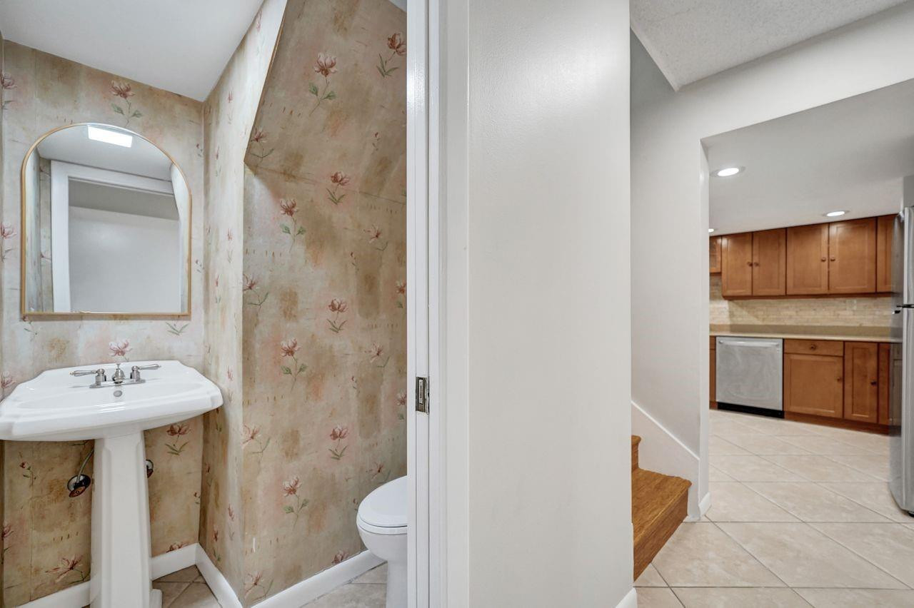 545 NW 97th Avenue
