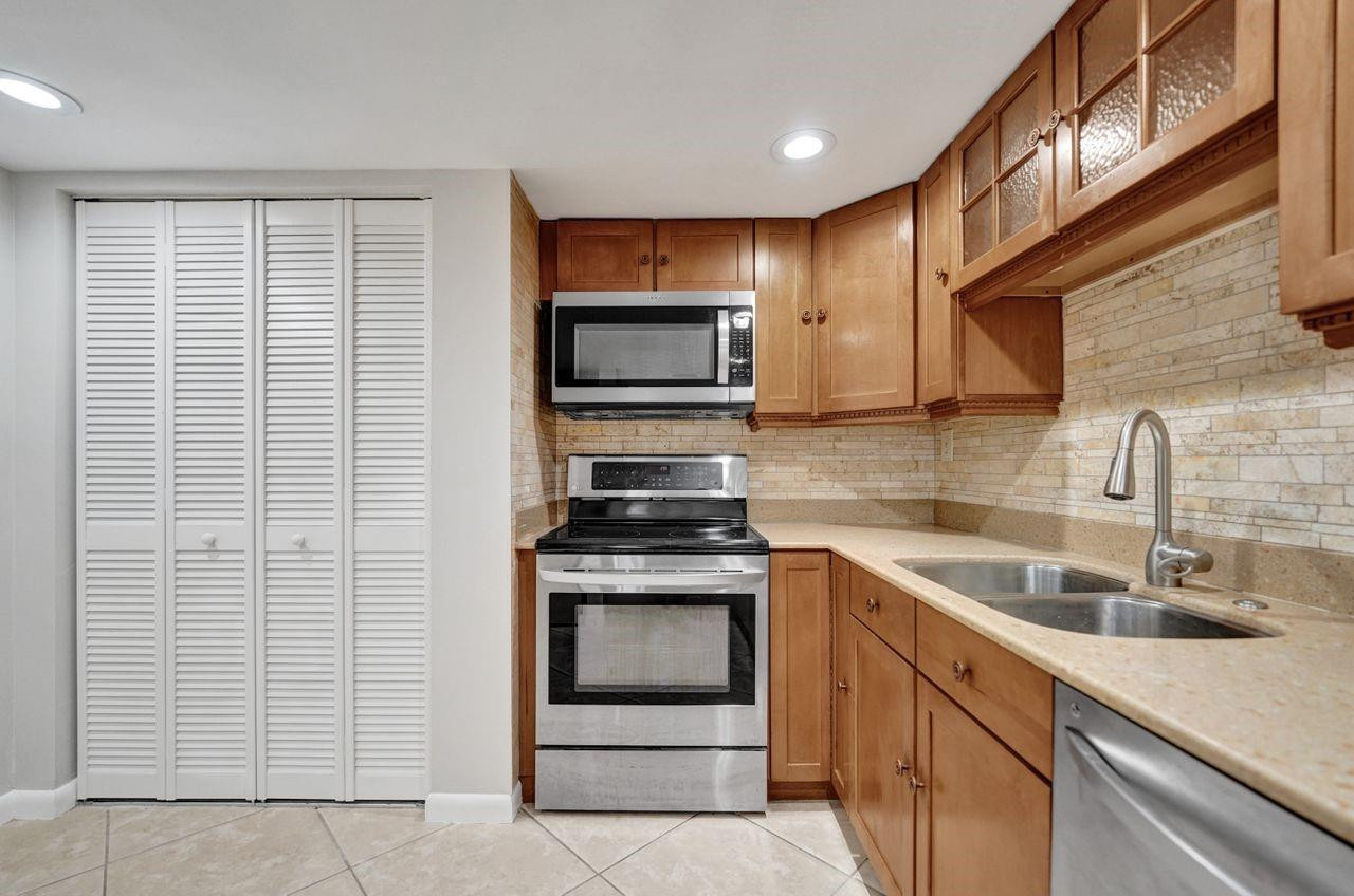 545 NW 97th Avenue