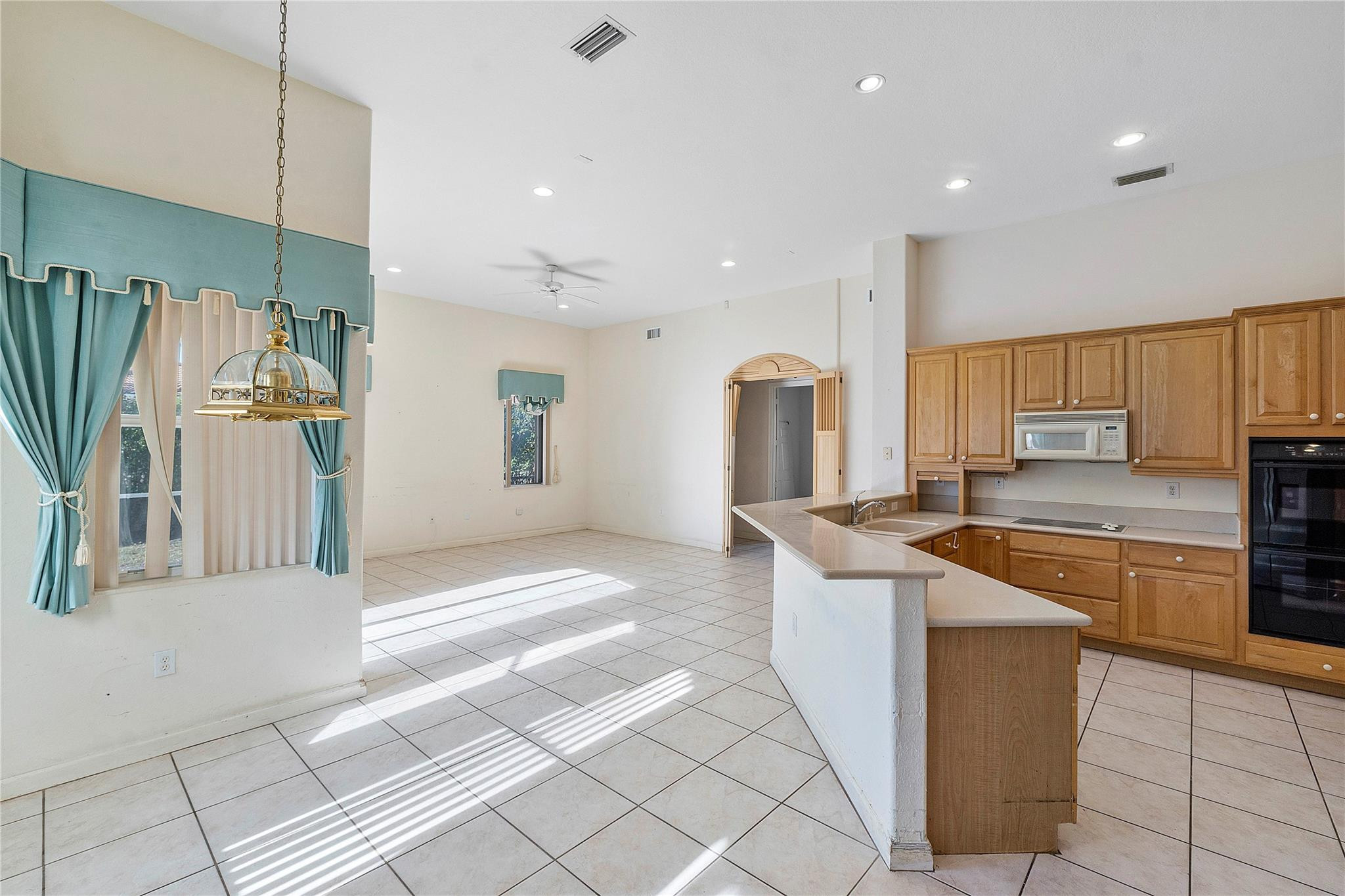 900 NW 123rd Drive