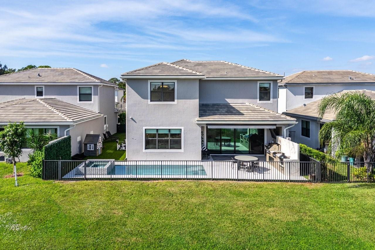 7252 Stella Lane