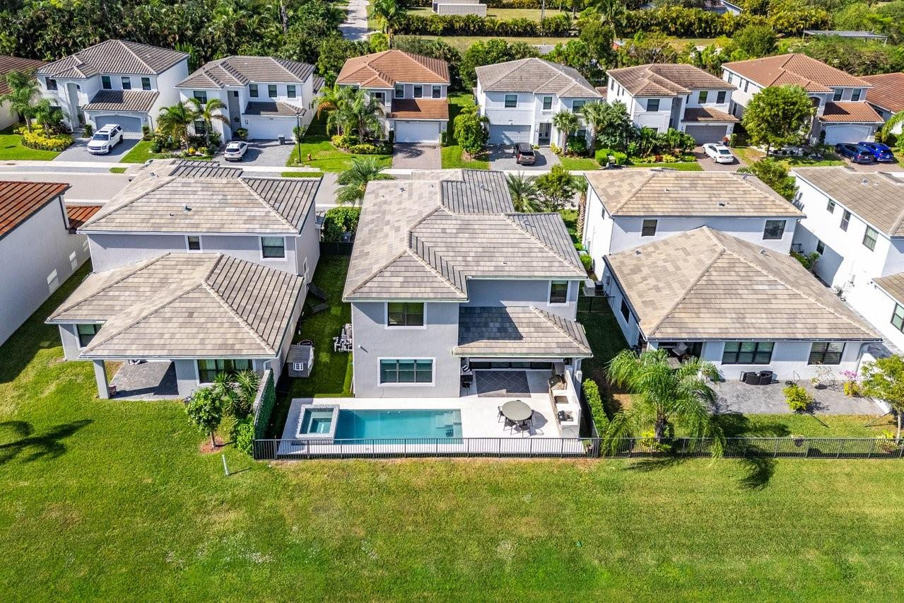7252 Stella Lane