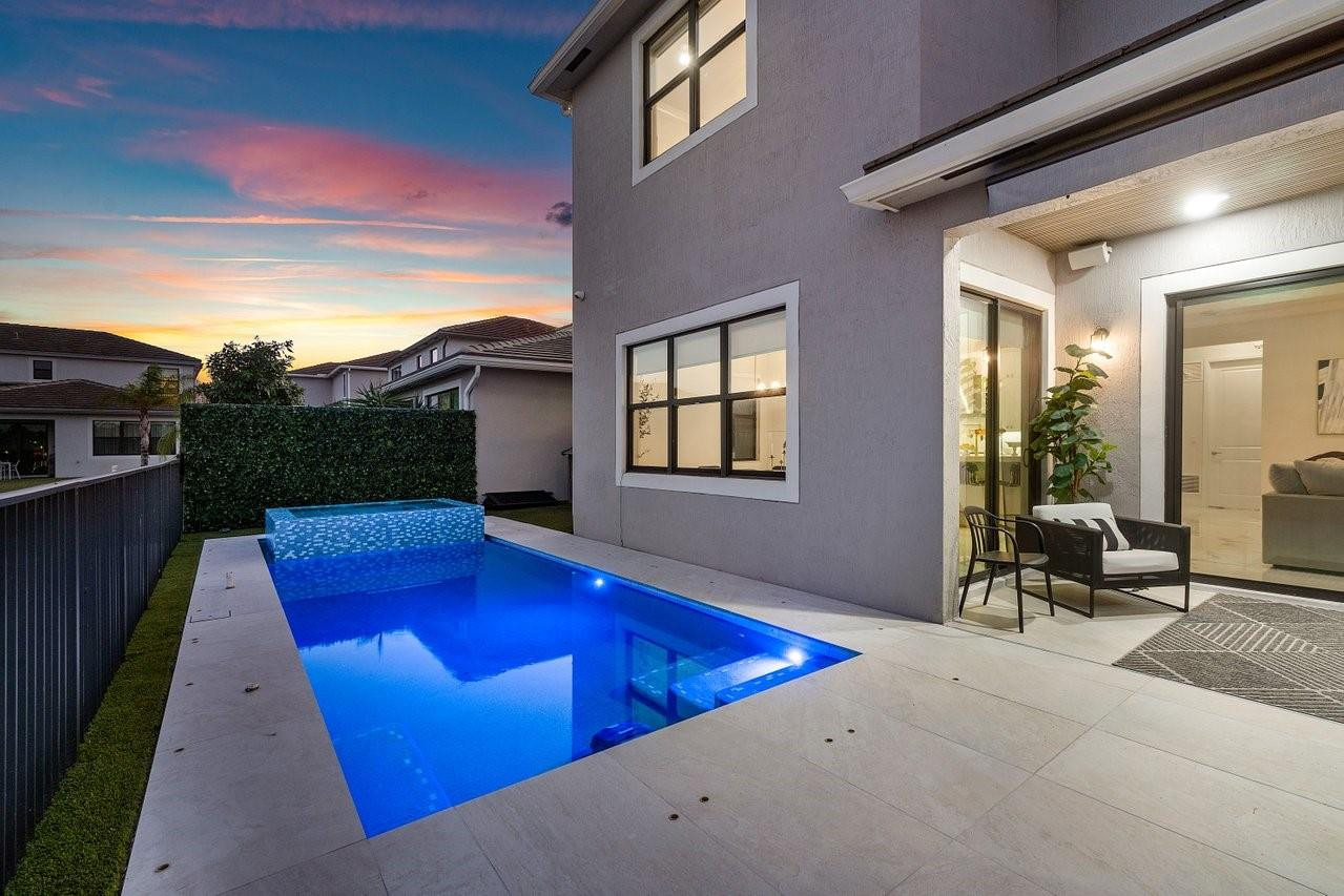 7252 Stella Lane