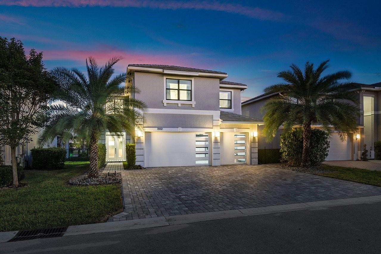 7252 Stella Lane