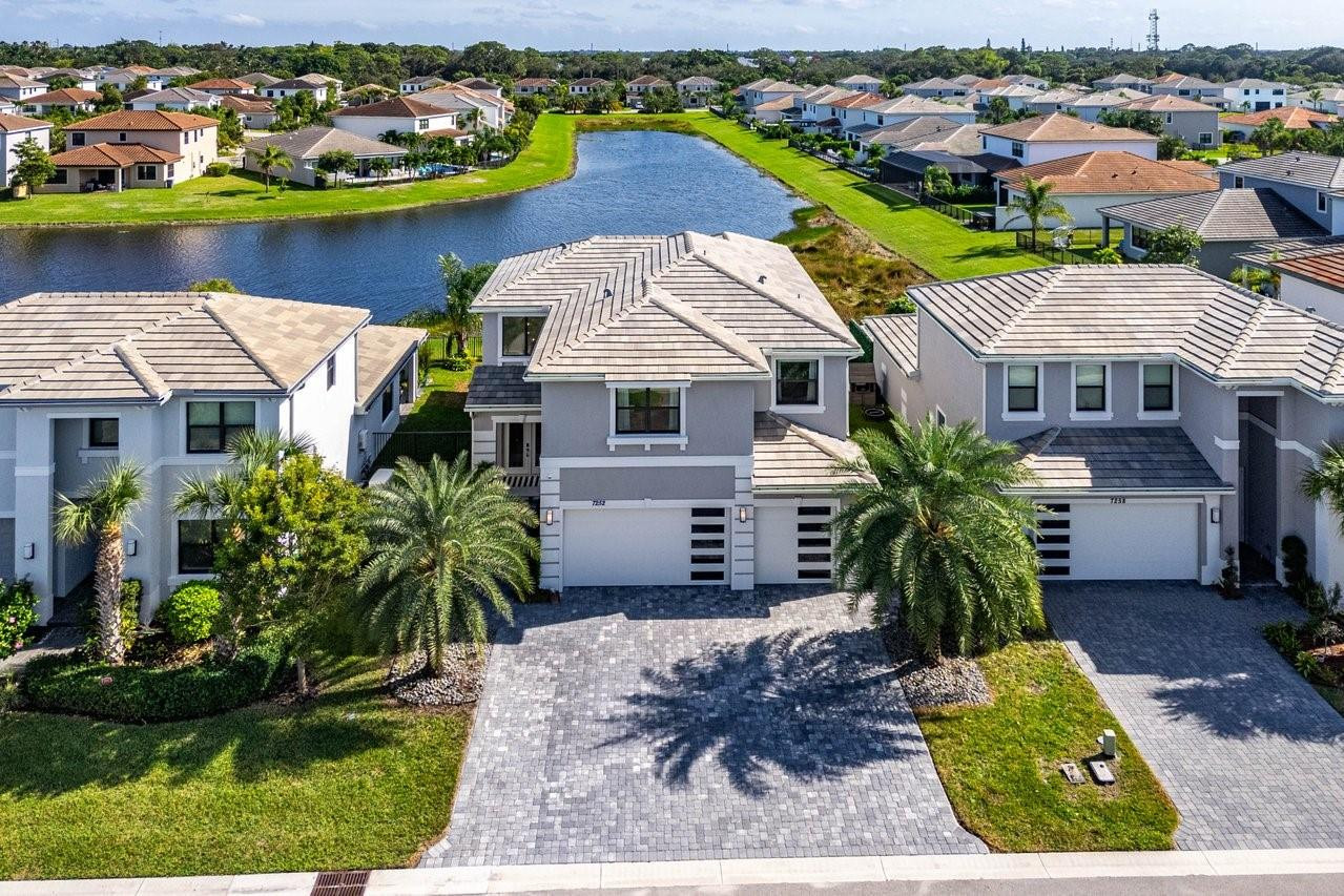 7252 Stella Lane