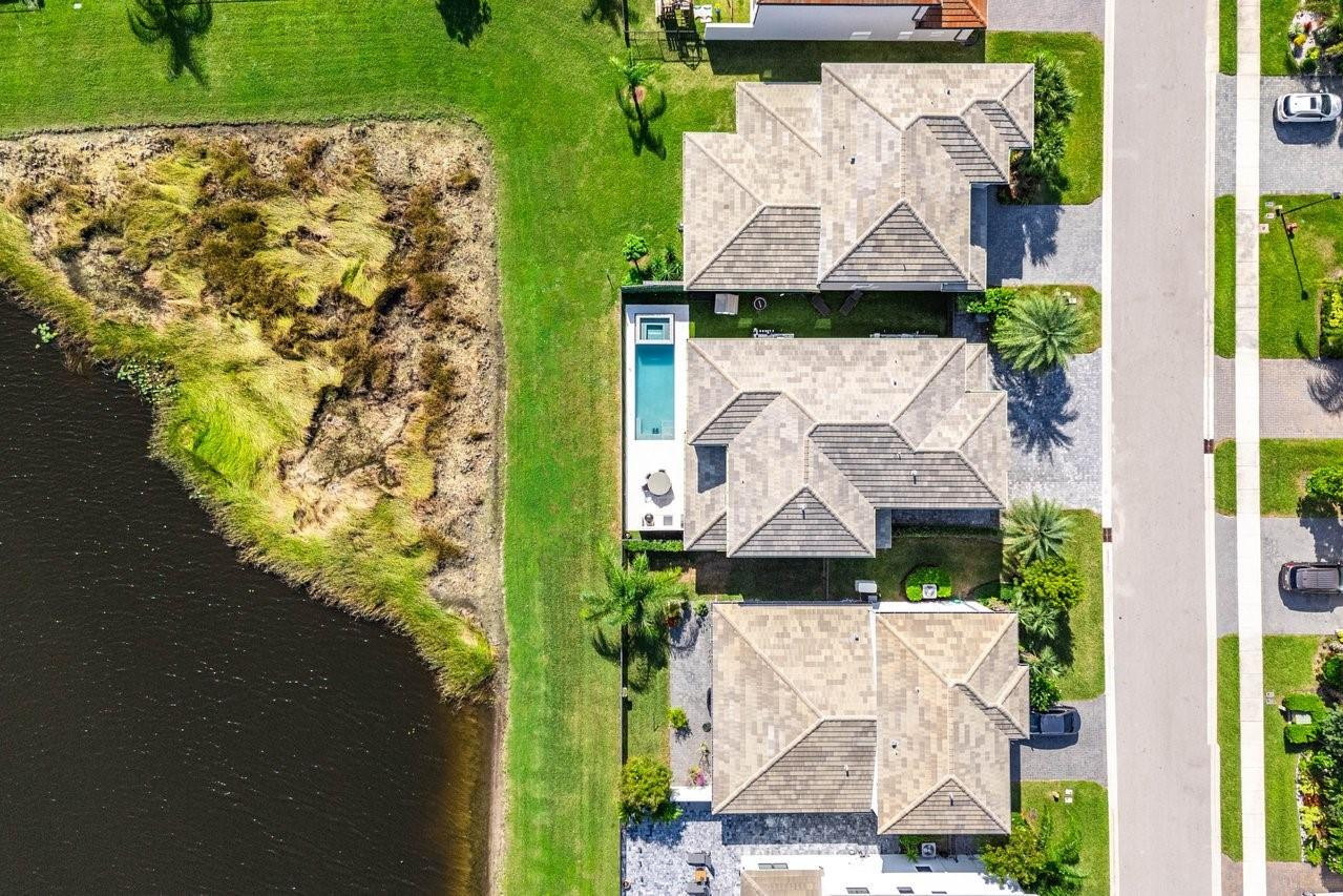 7252 Stella Lane