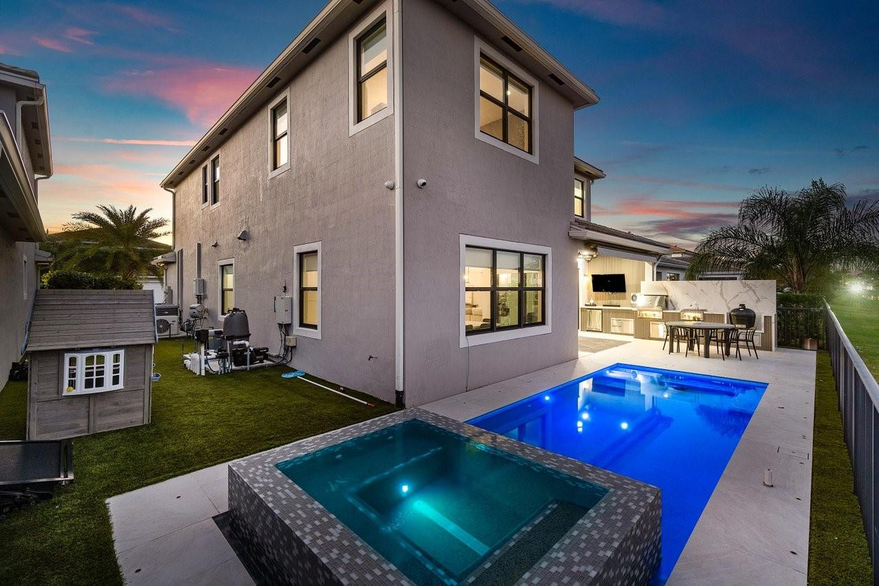 7252 Stella Lane
