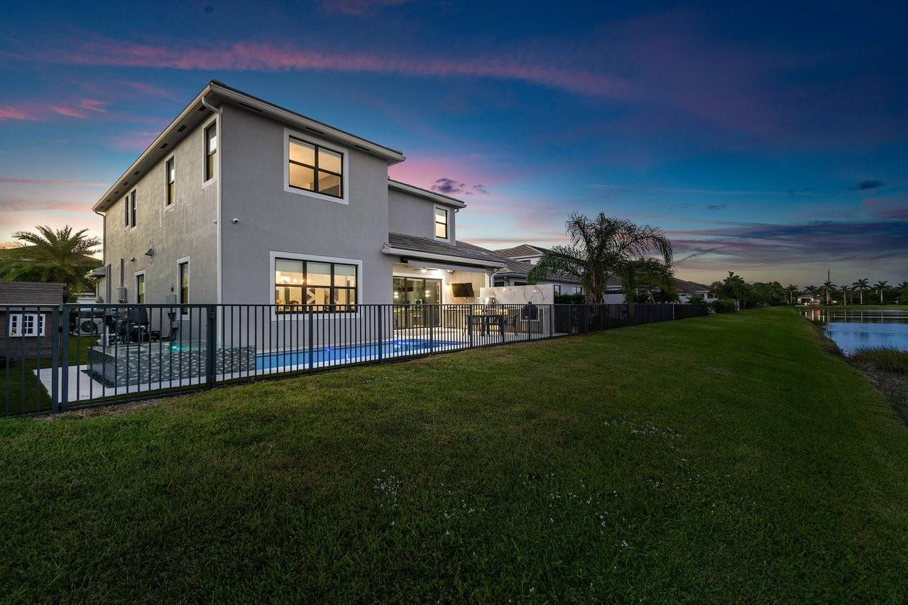 7252 Stella Lane