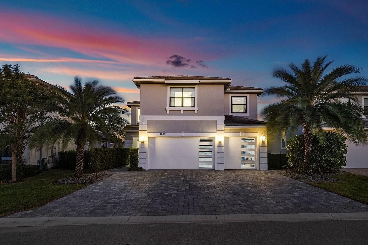 7252 Stella Lane