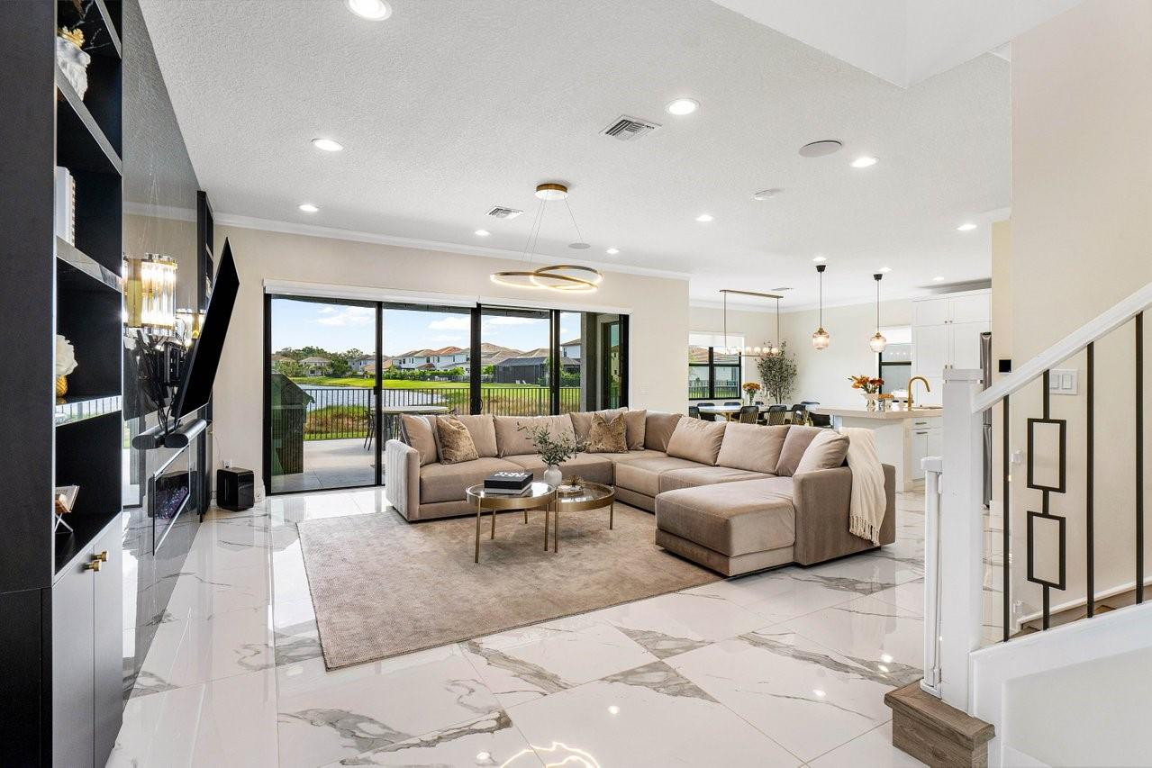 7252 Stella Lane