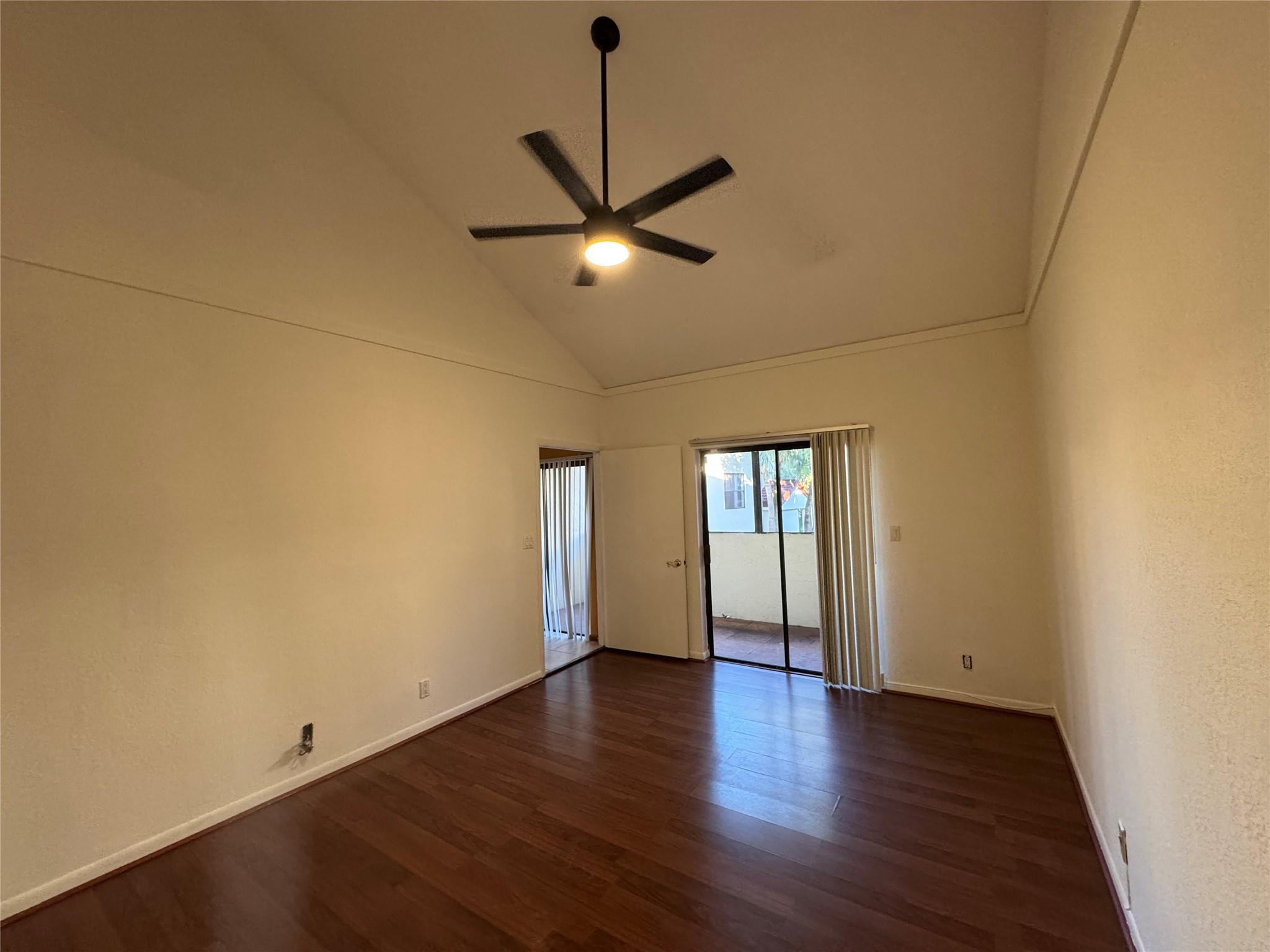 1423 Avon Lane 213