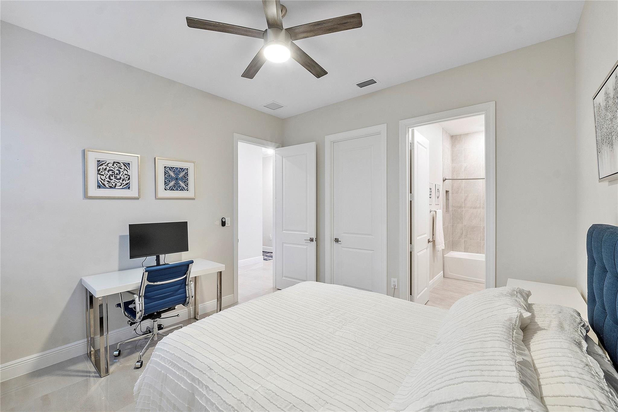 12430 N Parkland Bay Trail