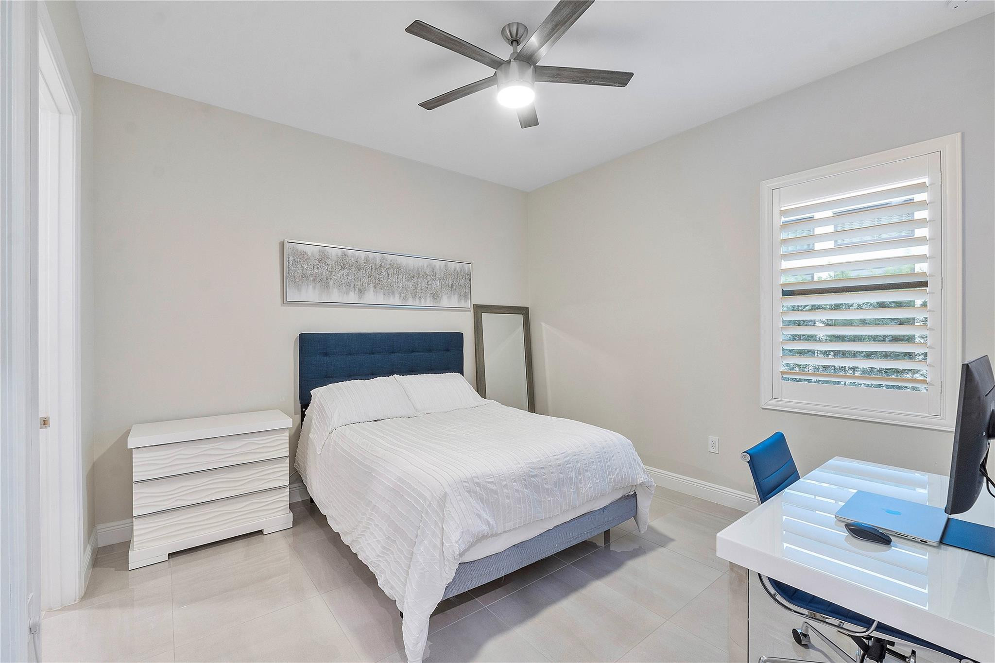 12430 N Parkland Bay Trail