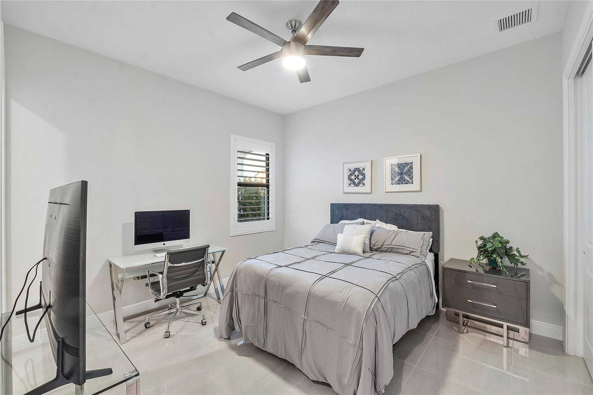 12430 N Parkland Bay Trail