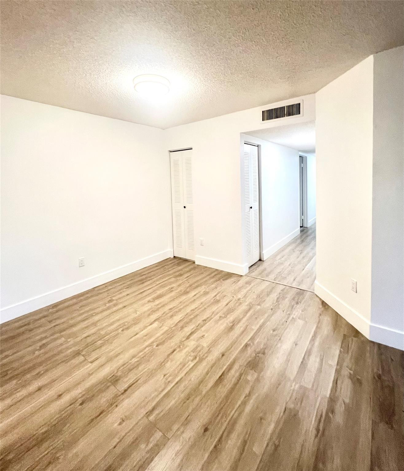 9592 N Belfort Circle N-9592