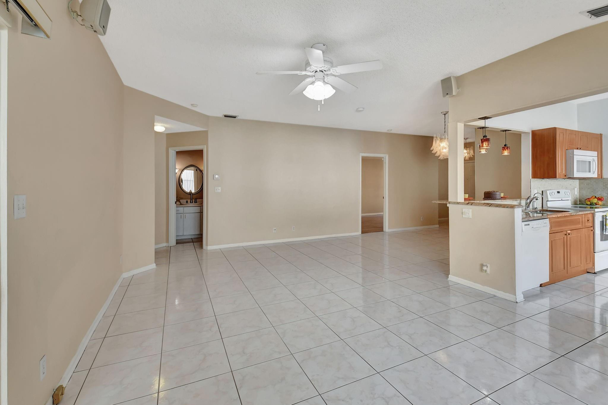 19 Bentwater Circle