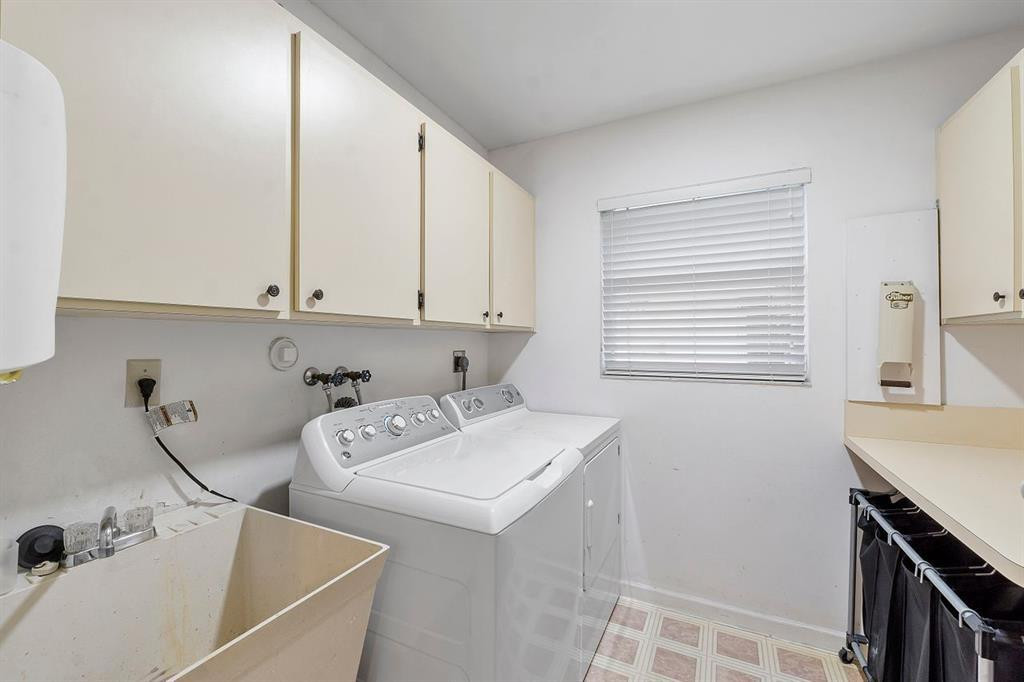 2363 Deer Creek Trail