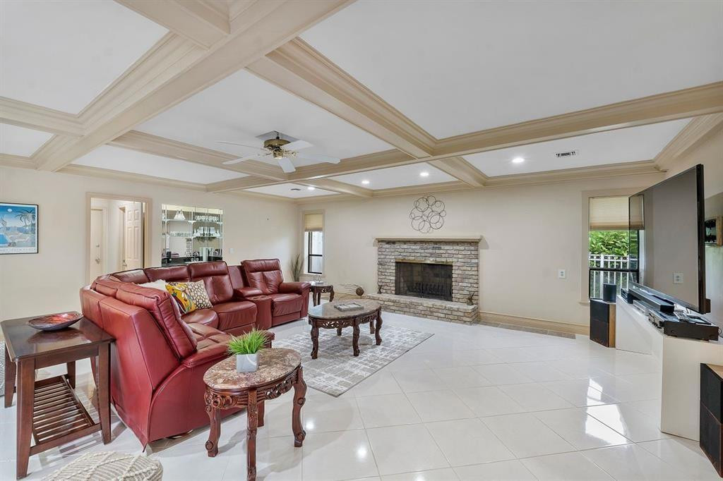 2363 Deer Creek Trail