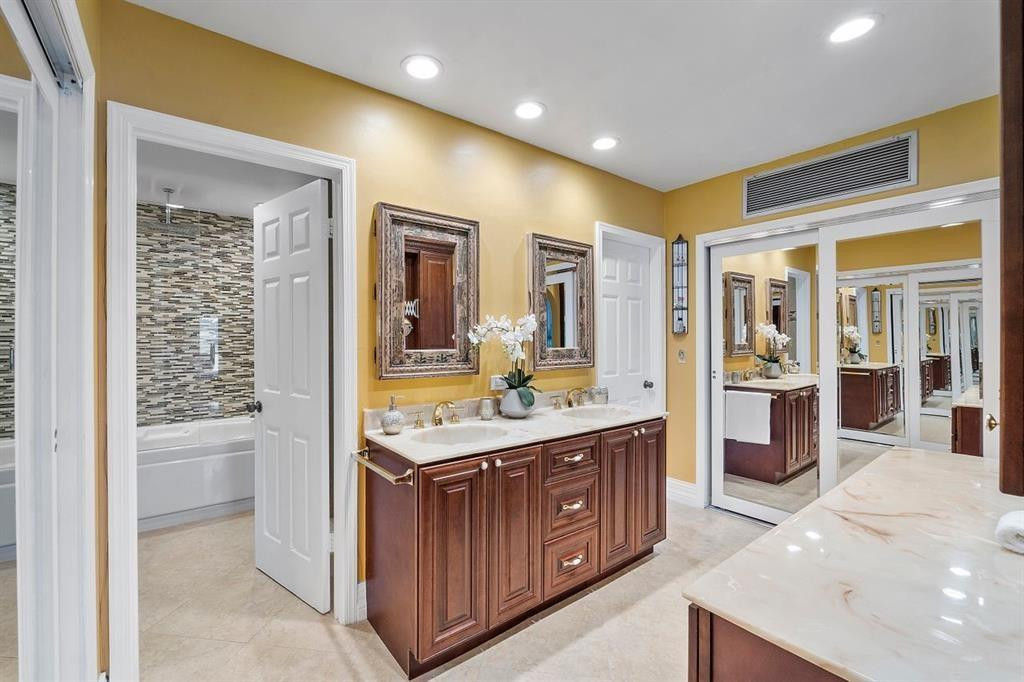2363 Deer Creek Trail