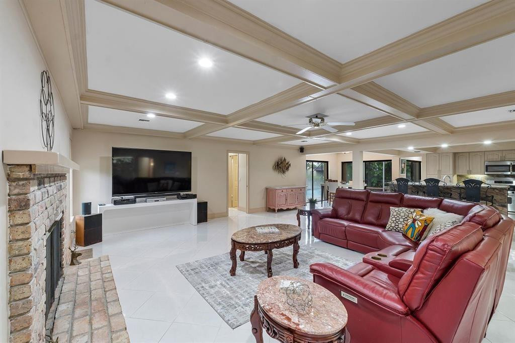 2363 Deer Creek Trail