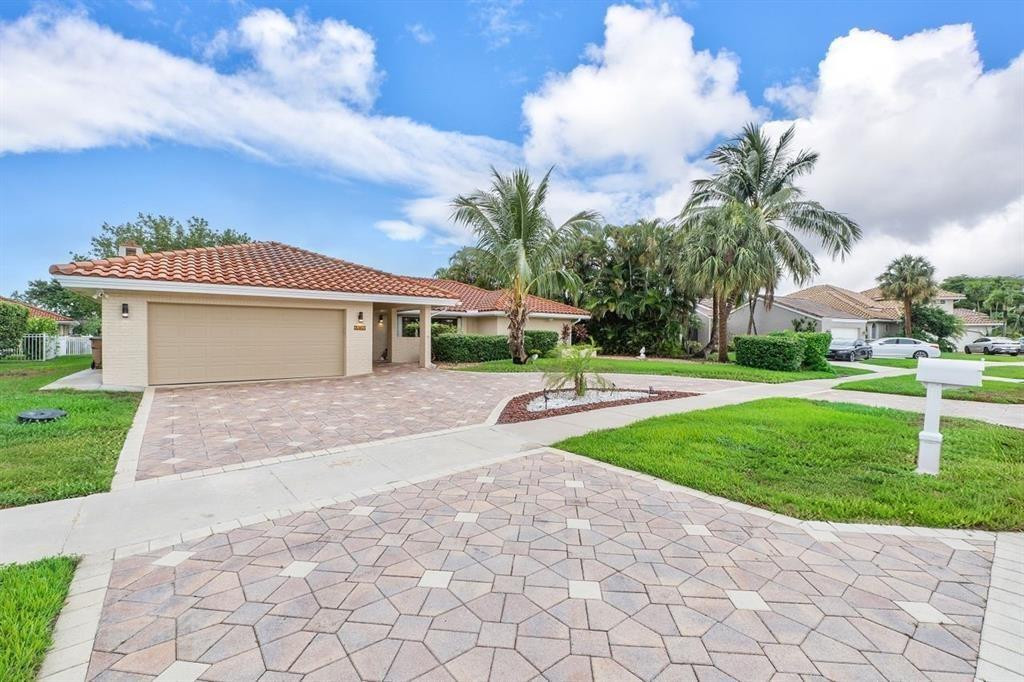 2363 Deer Creek Trail