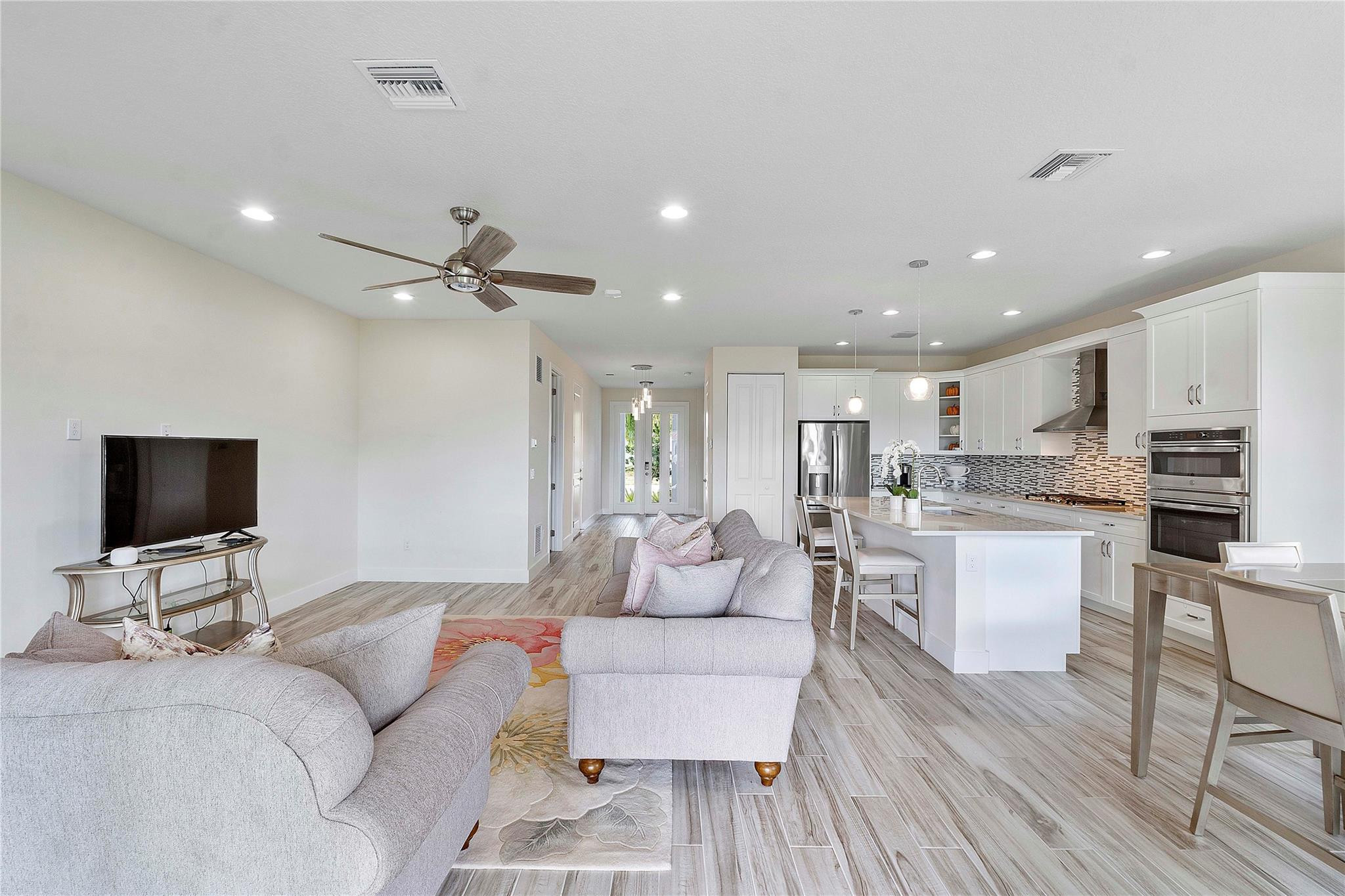 7269 Montereal Path