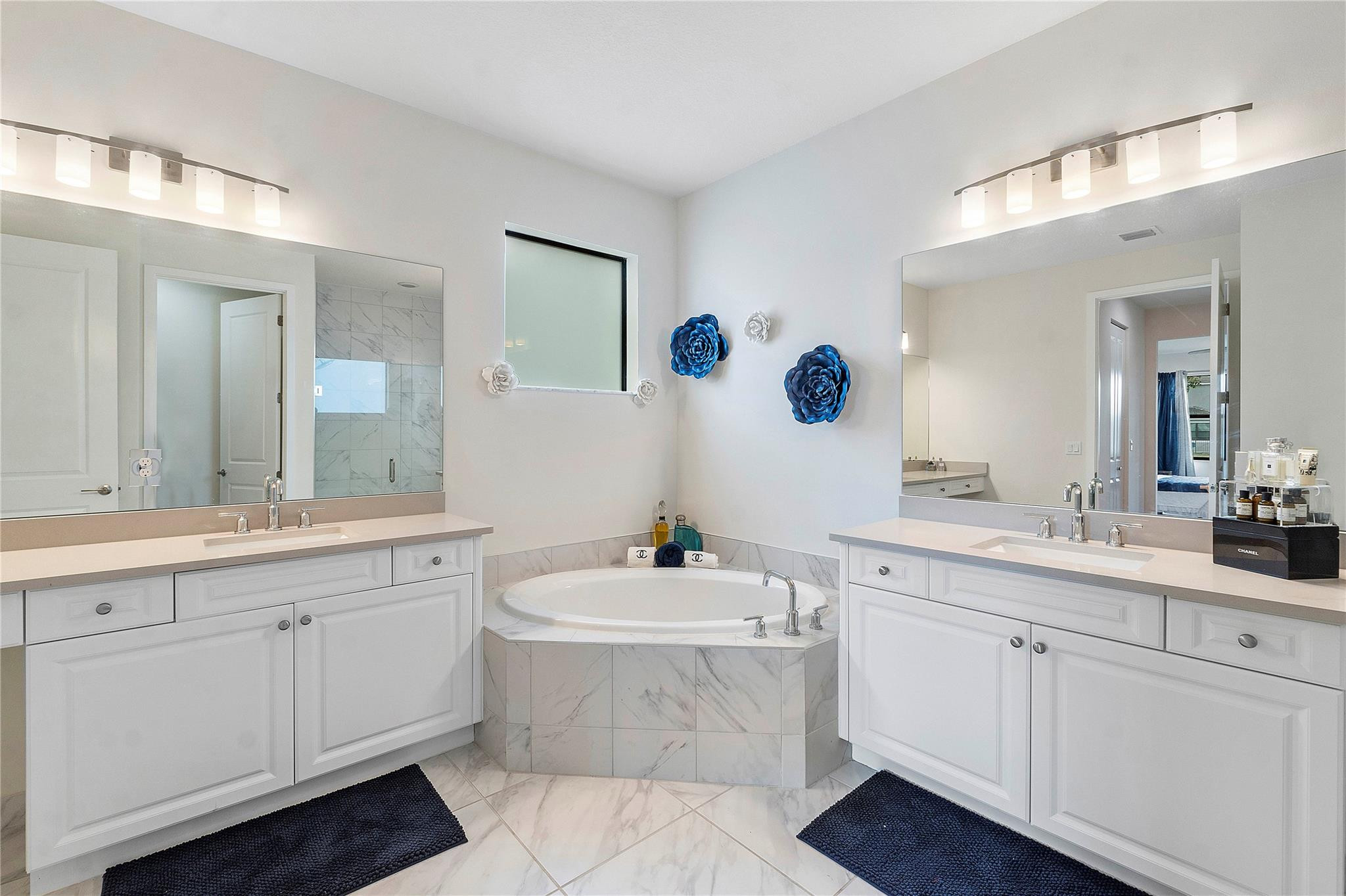 7269 Montereal Path