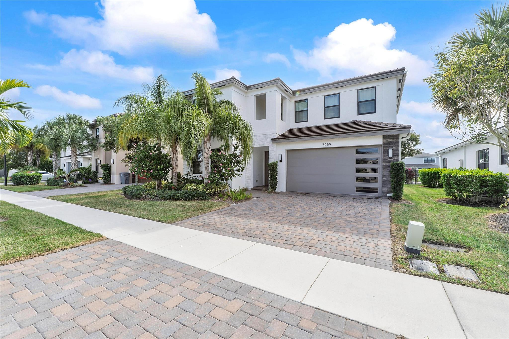 7269 Montereal Path
