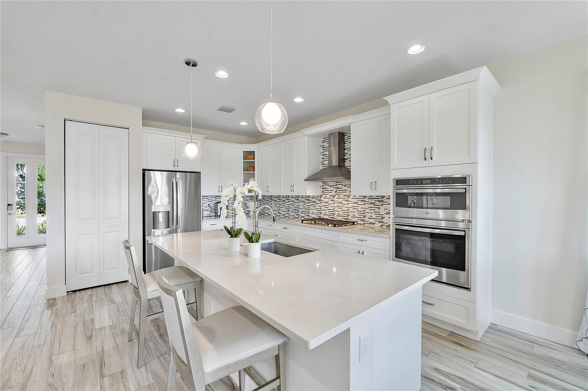 7269 Montereal Path
